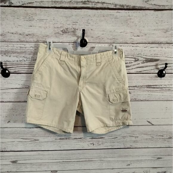 "UNIONBAY"  woman's shorts 🩳 - Picture 2 of 7
